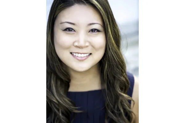 Jessica Tang Headshot
