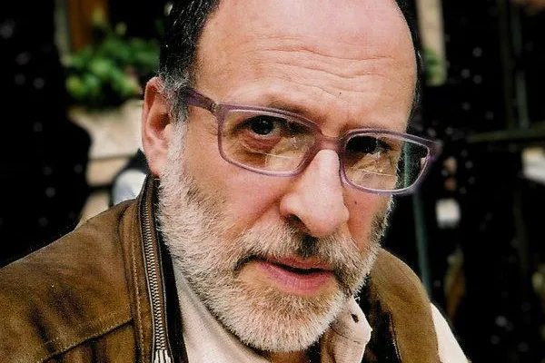 Harvey_Paris_ESD-edit-600x600.jpg